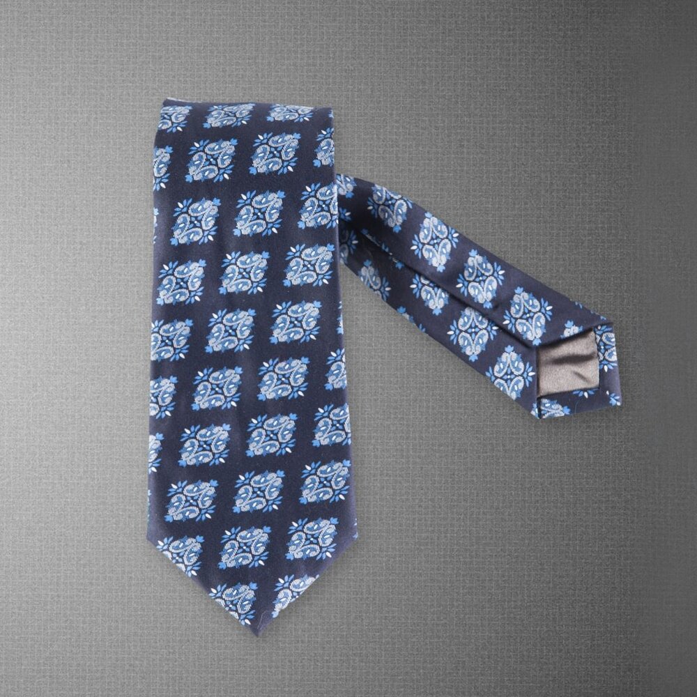 Silk—Navy Blue Geometric—hand-made tie
